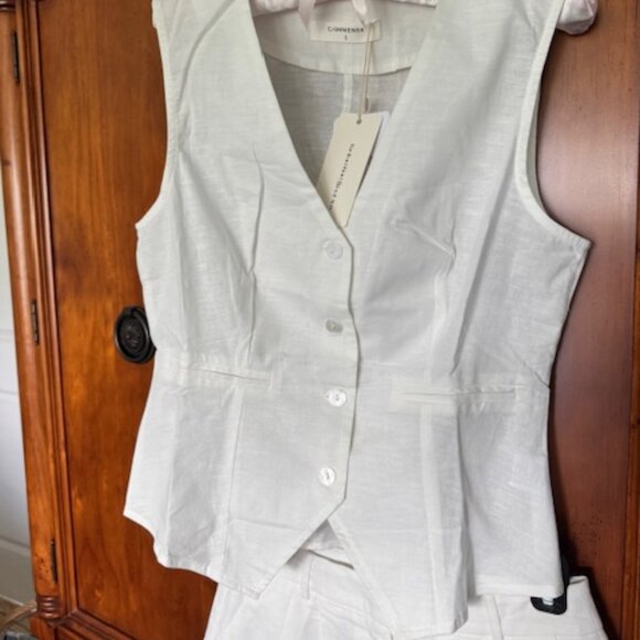 NWT Commense two piece linen blend sleeveless button vest and wide shorts, small - Picture 3 of 7